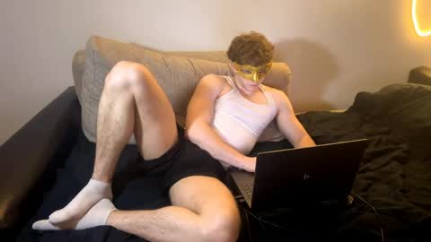 Deni online show from May 18, 2026, 5:08 pm