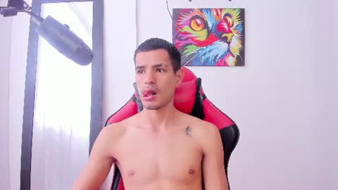 Diego lat online show from June 24, 2026, 7:13 pm