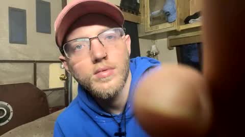 Snapshot of dilf_96 chatting on May 20, 2026, 1:23 am Daddy online show from May 20, 2026, 1:23 am