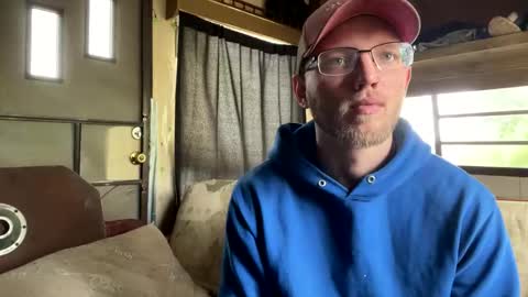 Snapshot of dilf_96 chatting on May 20, 2026, 7:42 pm Daddy online show from May 20, 2026, 7:42 pm