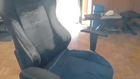 dirty_fun_boy online show from August 4, 2026, 10:07 am