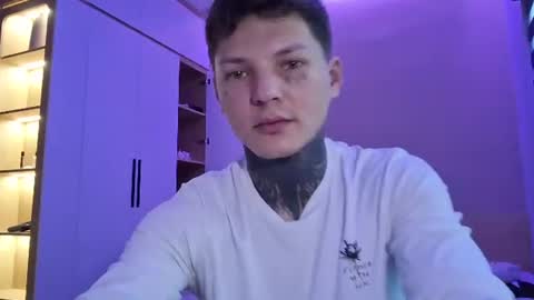 dirtymercedes online show from June 18, 2026, 6:46 am