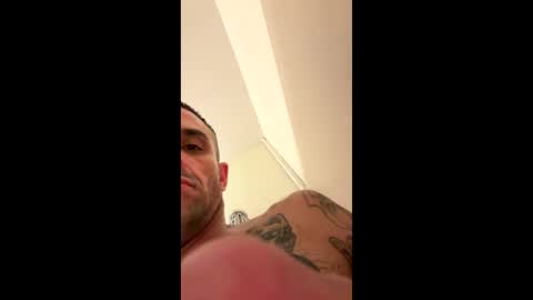 discreetdaddy333 online show from November 28, 2025, 7:00 am