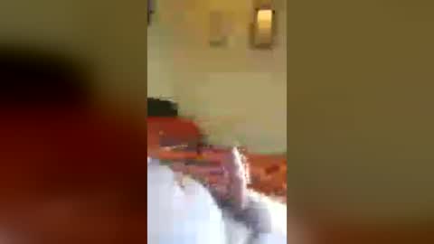 dizzeemonkey online show from June 22, 2026, 8:22 am