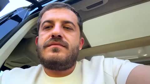dmryl01 online show from May 11, 2026, 3:29 pm