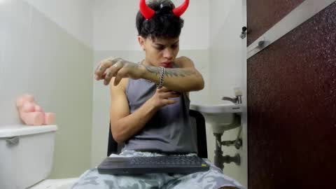 Snapshot of dogan_renz0 chatting on March 23, 2026, 8:46 pm Dogan online show from March 23, 2026, 8:46 pm