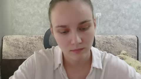 dolcezza_ online show from July 6, 2026, 1:19 pm