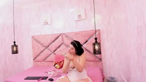 Antonella  online show from June 20, 2026, 12:41 pm