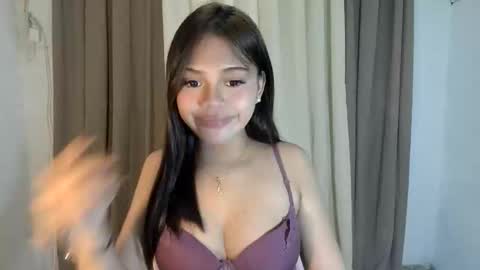Snapshot of dolly_angel2 chatting on November 3, 2025, 4:52 pm dolly_angel2 online show from November 3, 2025, 4:52 pm