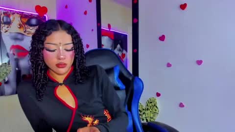 dolly_boob online show from June 12, 2026, 5:50 am