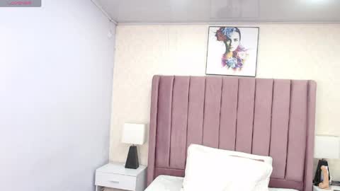 Anny online show from May 17, 2026, 1:18 pm