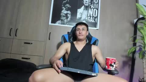 Snapshot of dorman_boy chatting on July 2, 2026, 2:44 am dorman_boy online show from July 2, 2026, 2:44 am