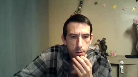 Snapshot of dreamguy38 chatting on November 7, 2025, 5:51 am dreamguy38 online show from November 7, 2025, 5:51 am