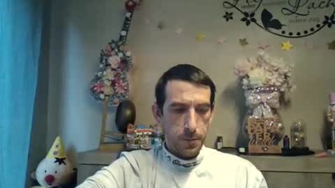 Snapshot of dreamguy38 chatting on November 8, 2025, 2:28 pm dreamguy38 online show from November 8, 2025, 2:28 pm