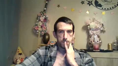 Snapshot of dreamguy38 chatting on November 10, 2025, 4:55 am dreamguy38 online show from November 10, 2025, 4:55 am