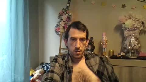 Snapshot of dreamguy38 chatting on November 28, 2025, 9:34 am dreamguy38 online show from November 28, 2025, 9:34 am