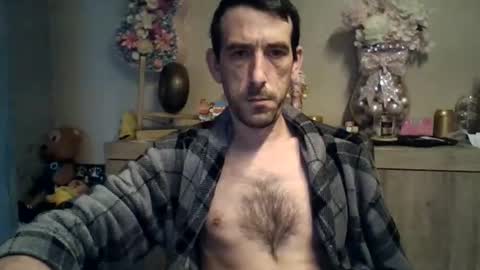 Snapshot of dreamguy38 chatting on November 29, 2025, 7:33 am dreamguy38 online show from November 29, 2025, 7:33 am