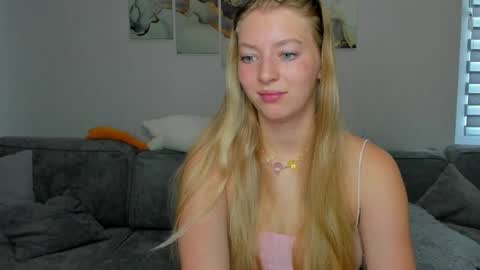 Snapshot of drivecrazy chatting on August 6, 2026, 4:03 am Hanna online show from August 6, 2026, 4:03 am