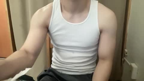 Snapshot of drveucrzy chatting on May 6, 2026, 8:14 pm driveucrzy online show from May 6, 2026, 8:14 pm