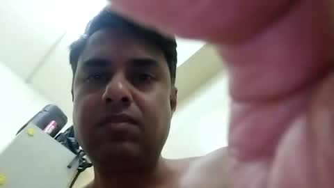 duck_cukk online show from July 5, 2026, 2:24 pm