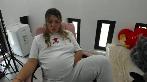 Snapshot of dyanakaylin chatting on June 2, 2026, 5:09 am dayana online show from June 2, 2026, 5:09 am