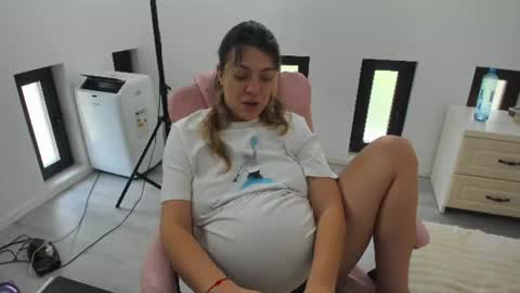 Snapshot of dyanakaylin chatting on July 16, 2026, 5:46 am dayana online show from July 16, 2026, 5:46 am