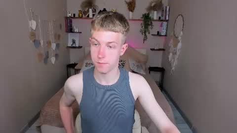 Snapshot of dylan_norton chatting on July 5, 2026, 3:19 pm Dylan online show from July 5, 2026, 3:19 pm
