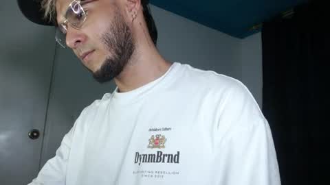 dylanxfun online show from June 25, 2026, 6:40 am