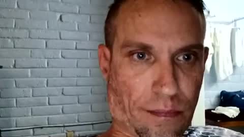 Emocumm4ya online show from June 24, 2026, 5:17 am