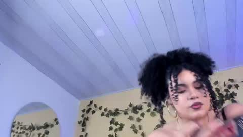 Snapshot of ebonnyrosee chatting on August 1, 2026, 8:08 pm Sol online show from August 1, 2026, 8:08 pm