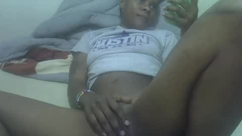 ebony_pearl59 online show from July 9, 2026, 7:56 am