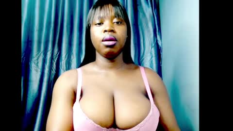 Snapshot of ebonyx_dripqueen chatting on July 20, 2026, 5:55 am Loveth online show from July 20, 2026, 5:55 am