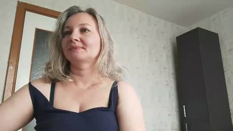 Snapshot of edithmanning chatting on June 23, 2026, 6:22 am edithmanning online show from June 23, 2026, 6:22 am