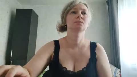Snapshot of edithmanning chatting on July 14, 2026, 10:21 am edithmanning online show from July 14, 2026, 10:21 am