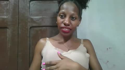 edwige770943 online show from June 2, 2026, 7:54 am