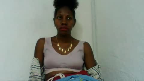 edwige770943 online show from June 13, 2026, 7:39 am