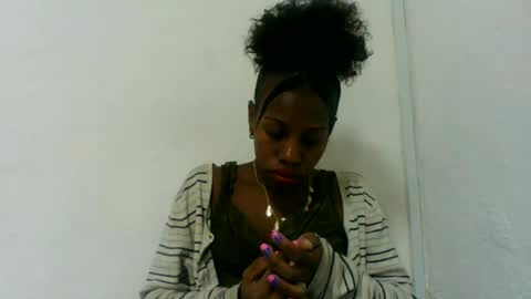 edwige770943 online show from June 15, 2026, 4:15 am