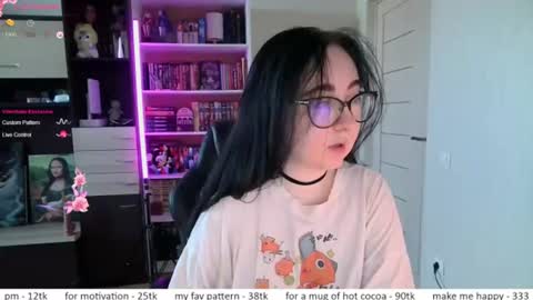 Snapshot of el_sweety chatting on June 26, 2026, 10:08 am If you like it when I meow give me a thumbs up online show from June 26, 2026, 10:08 am