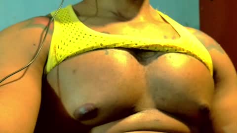 el_vecino_m online show from May 16, 2026, 4:20 am