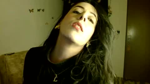 ela_3611 online show from May 26, 2026, 12:50 am