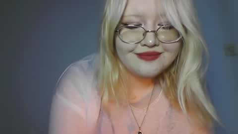 elayne_sweet online show from June 18, 2026, 9:14 am
