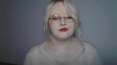 elayne_sweet online show from June 28, 2026, 6:08 am