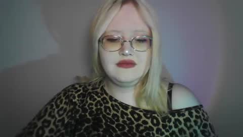 elayne_sweet online show from July 11, 2026, 6:05 am