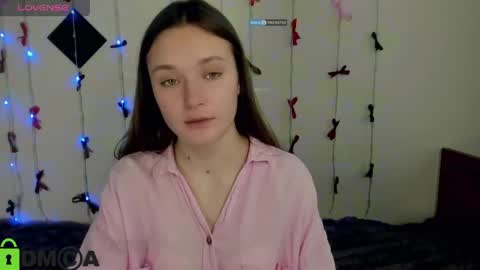 elina_x online show from June 4, 2026, 1:50 pm