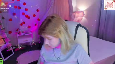 Elira Vane online show from July 8, 2026, 3:11 am