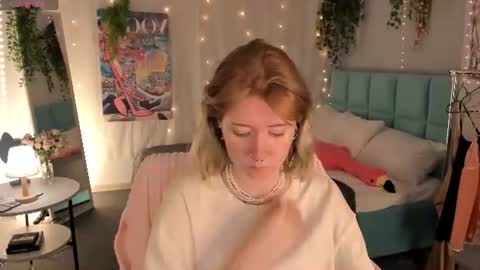 Elira Vane online show from July 12, 2026, 2:46 am