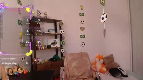 Snapshot of elise_nyx chatting on June 28, 2026, 12:44 pm elise_nyx online show from June 28, 2026, 12:44 pm