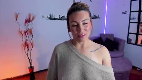Elizabeth online show from June 14, 2026, 1:36 am