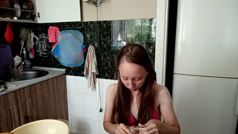 Snapshot of elizarass chatting on July 17, 2026, 5:14 am Eliza online show from July 17, 2026, 5:14 am