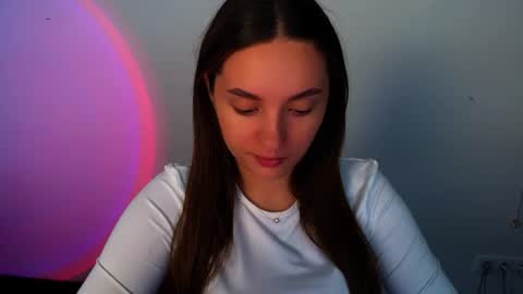 elizsun online show from June 17, 2026, 8:39 am